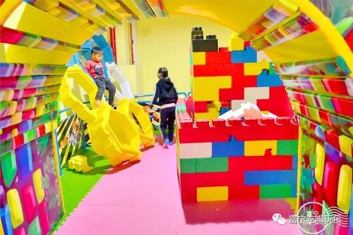 玩具 游乐设施 > 移动水上乐园充气水滑梯大型儿童乐园设备  1年 所属