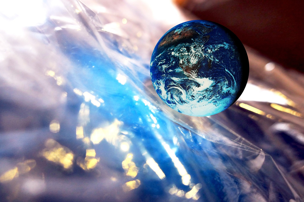 直径约一米的小行星坠入地球——探索未知的天外来客