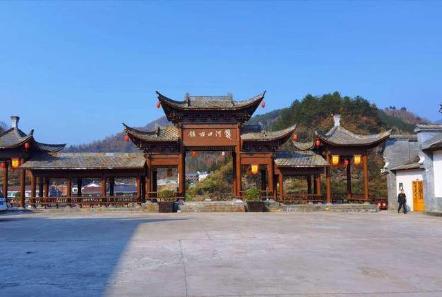 离我最近的好玩的地方夜景