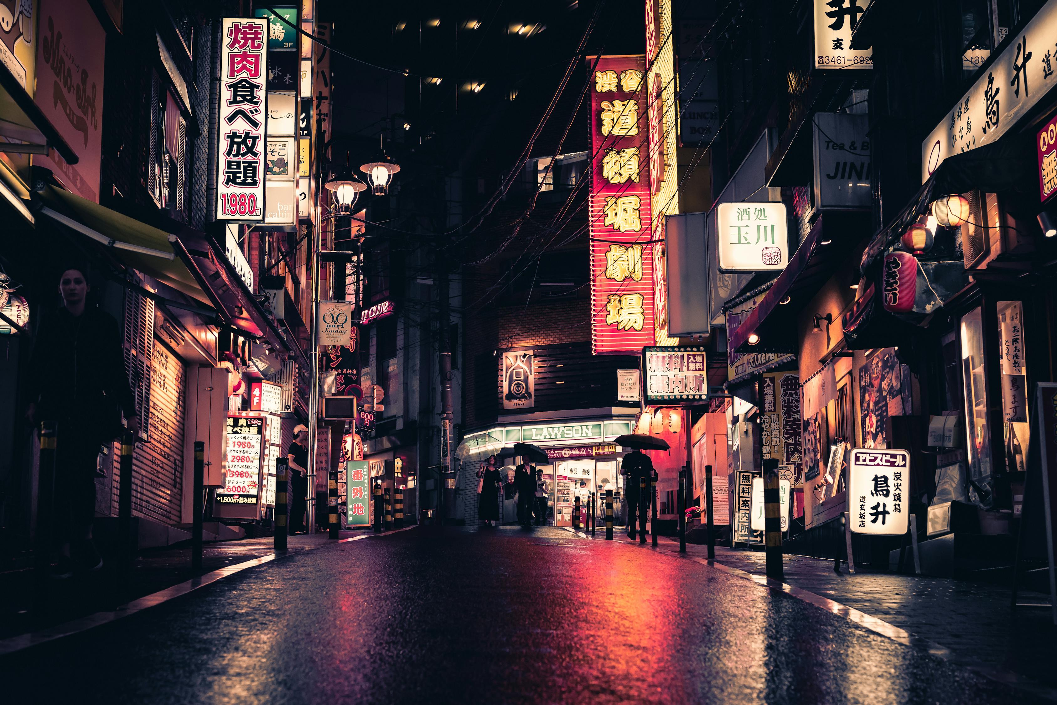 长沙一夜入秋，游客匆忙换装，领略不一样的风情