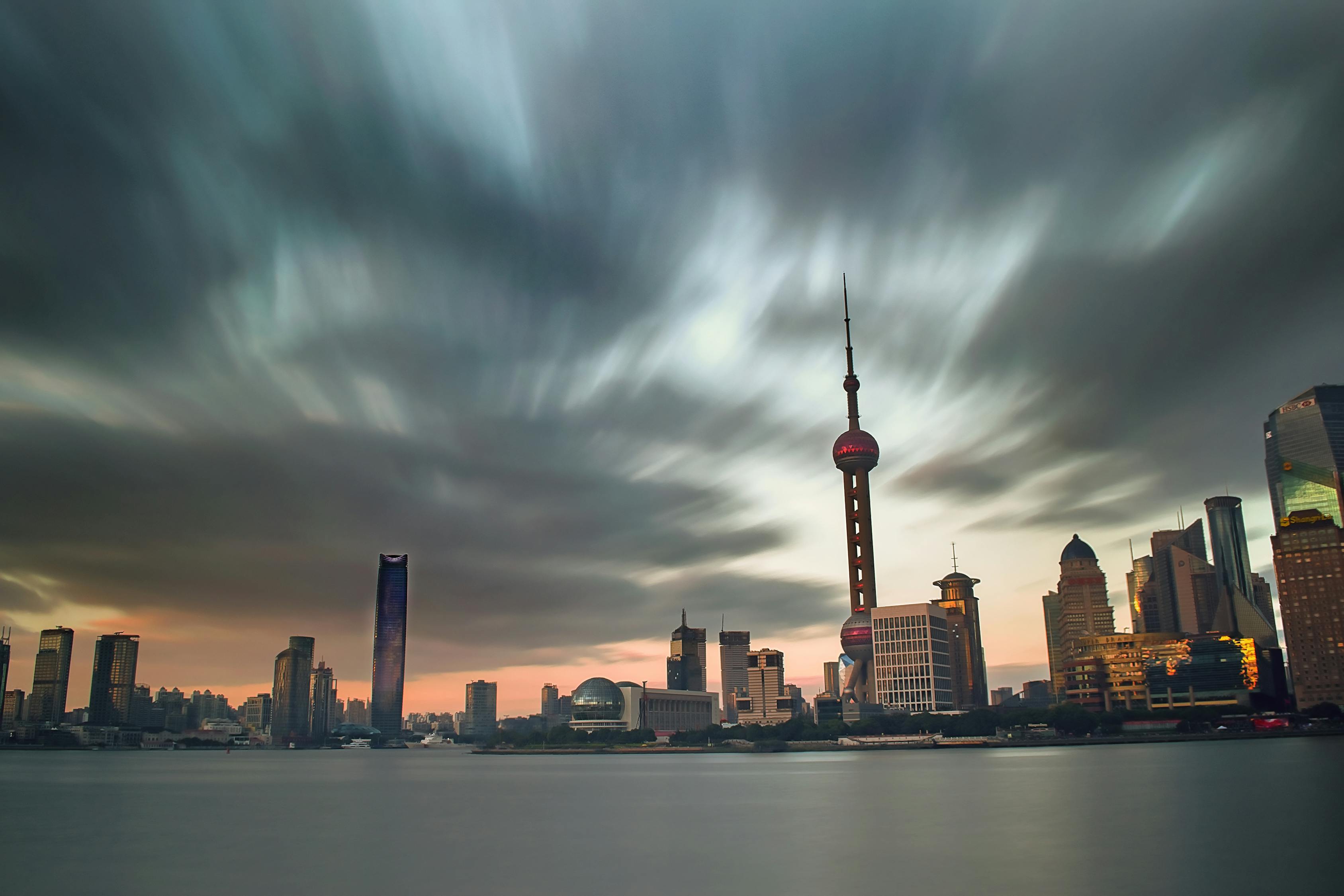 四天涨超百分之百，A股ETF狂飙背后的秘密