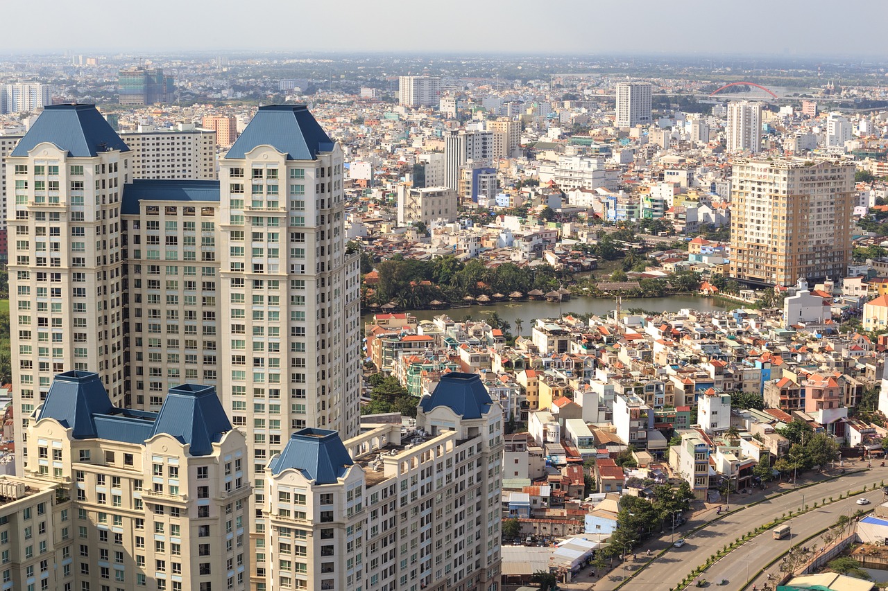 明珠塔，上海的城市地标与文化象征