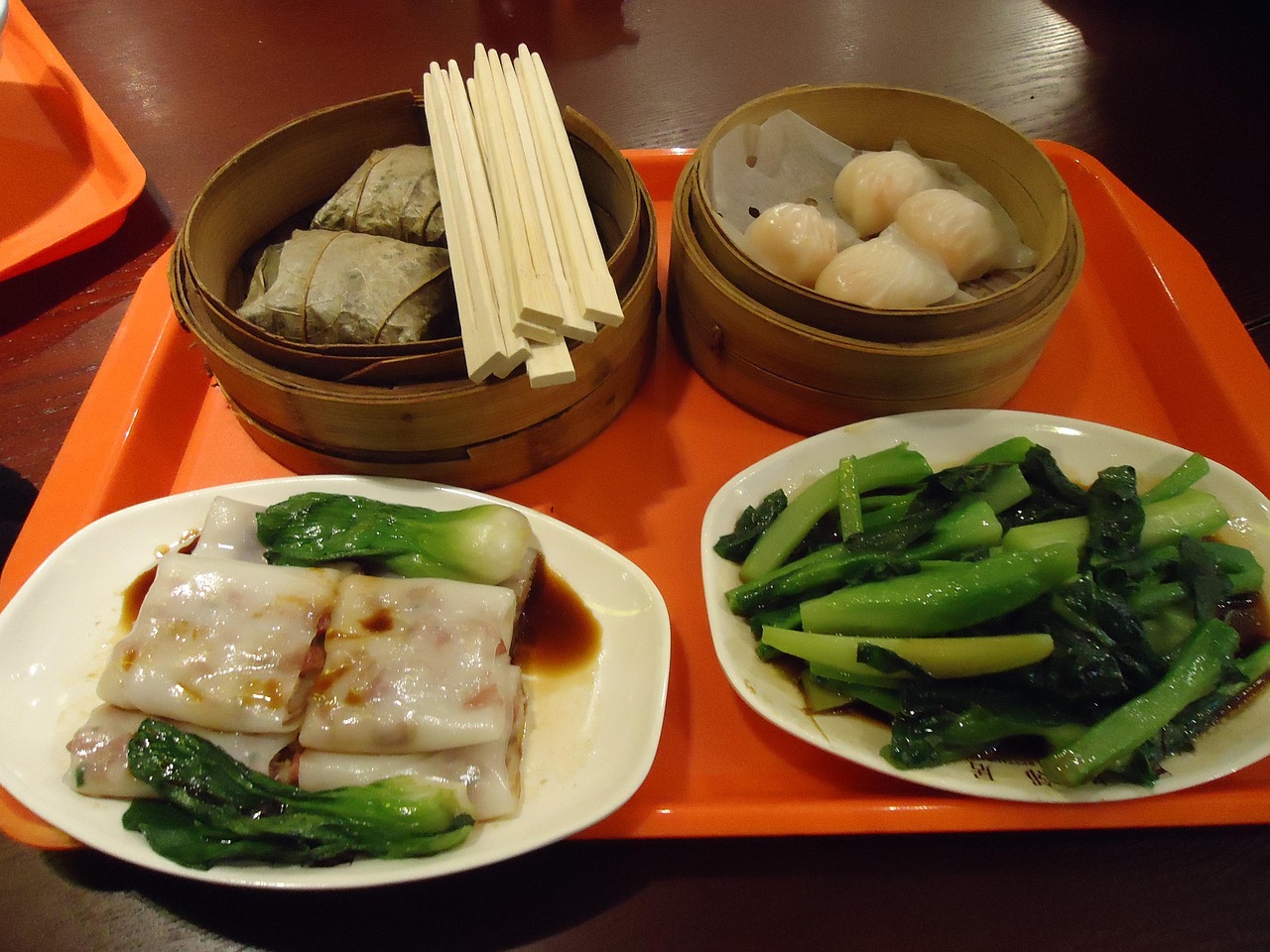探索广州美食天堂，近机场的著名小吃一条街