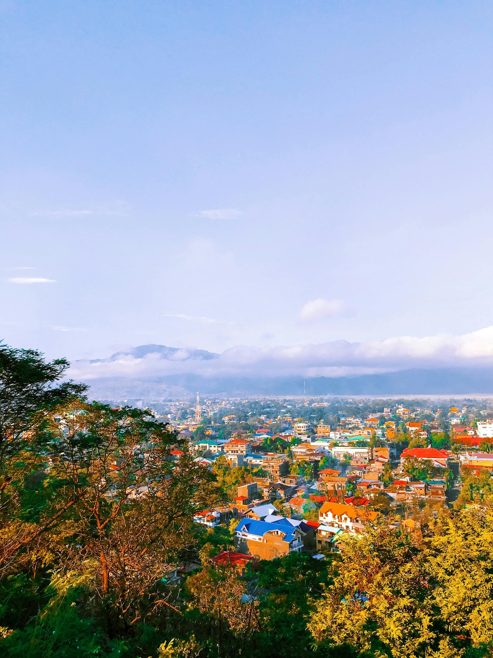 Exploring the World with English:A Comprehensive Guide to Writing Travel Information