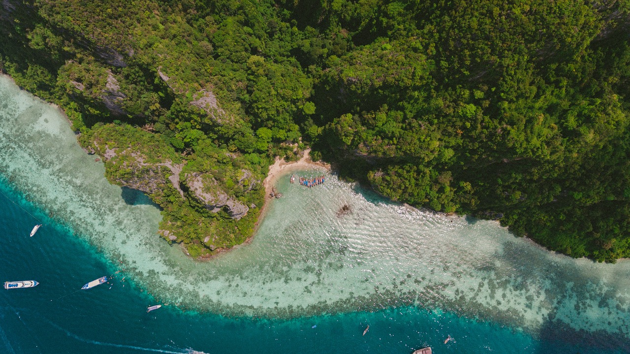 探索广东周边，外省五大热门旅游目的地推荐
