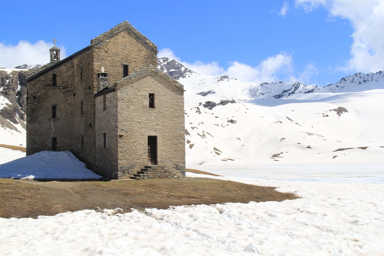 河北冬季旅游好去处，冰雪奇缘与历史遗迹的完美结合