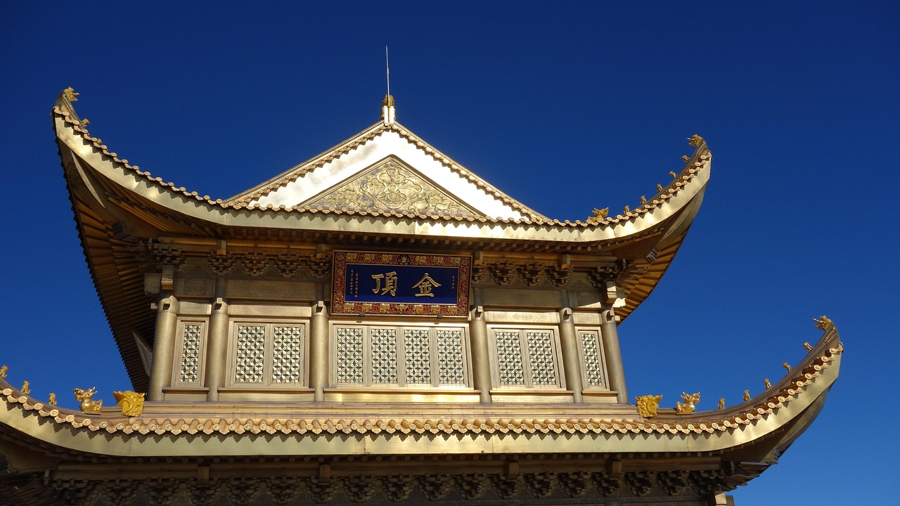 探秘峨眉山金顶，海拔高度与自然奇观的完美融合