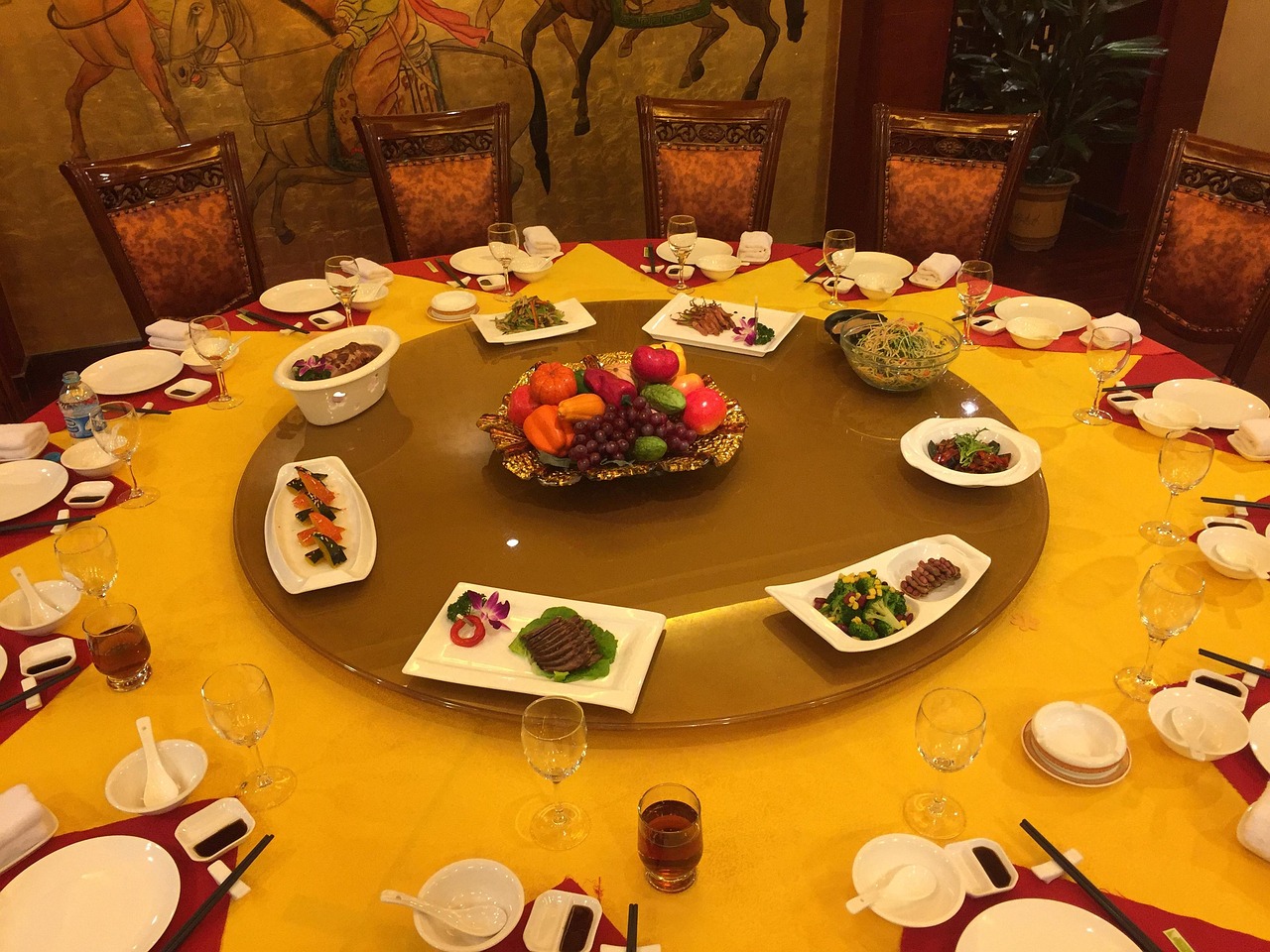 日式拉面：从中华街到国民美食的演变历程与汤底熬制秘诀