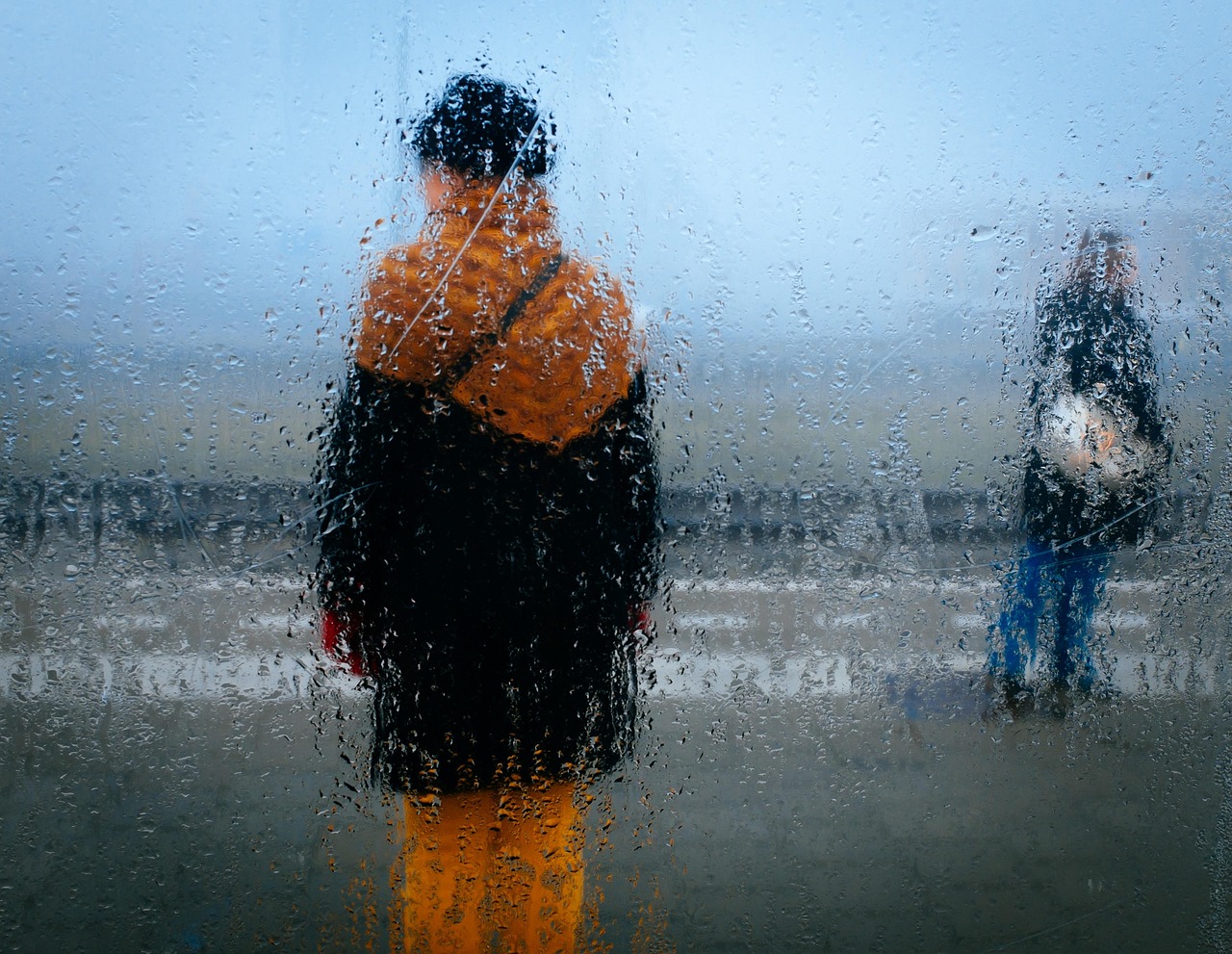 沈阳明天天气：阵雨转多云8-18℃，东北风3级以下，出行穿衣全攻略