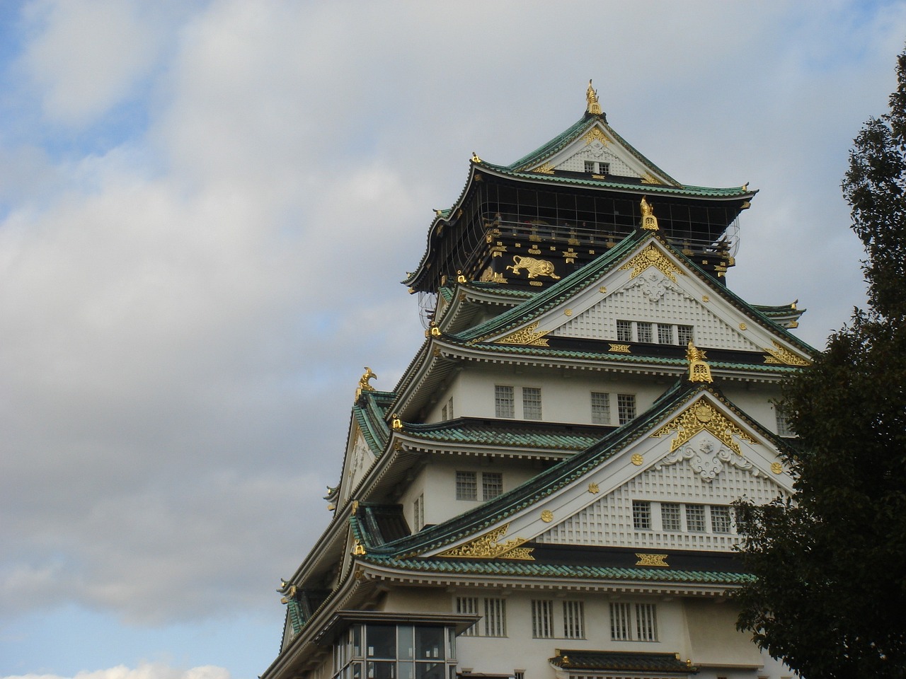 日本旅游攻略：轻松规划京都东京赏樱赏枫美食景点全指南