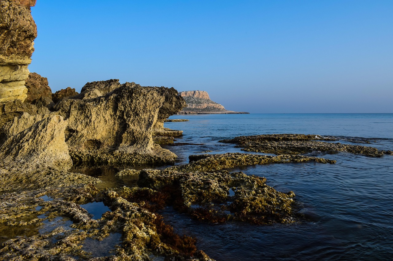 湛江旅游景点大全介绍：轻松规划完美海滨假期，避开踩坑烦恼