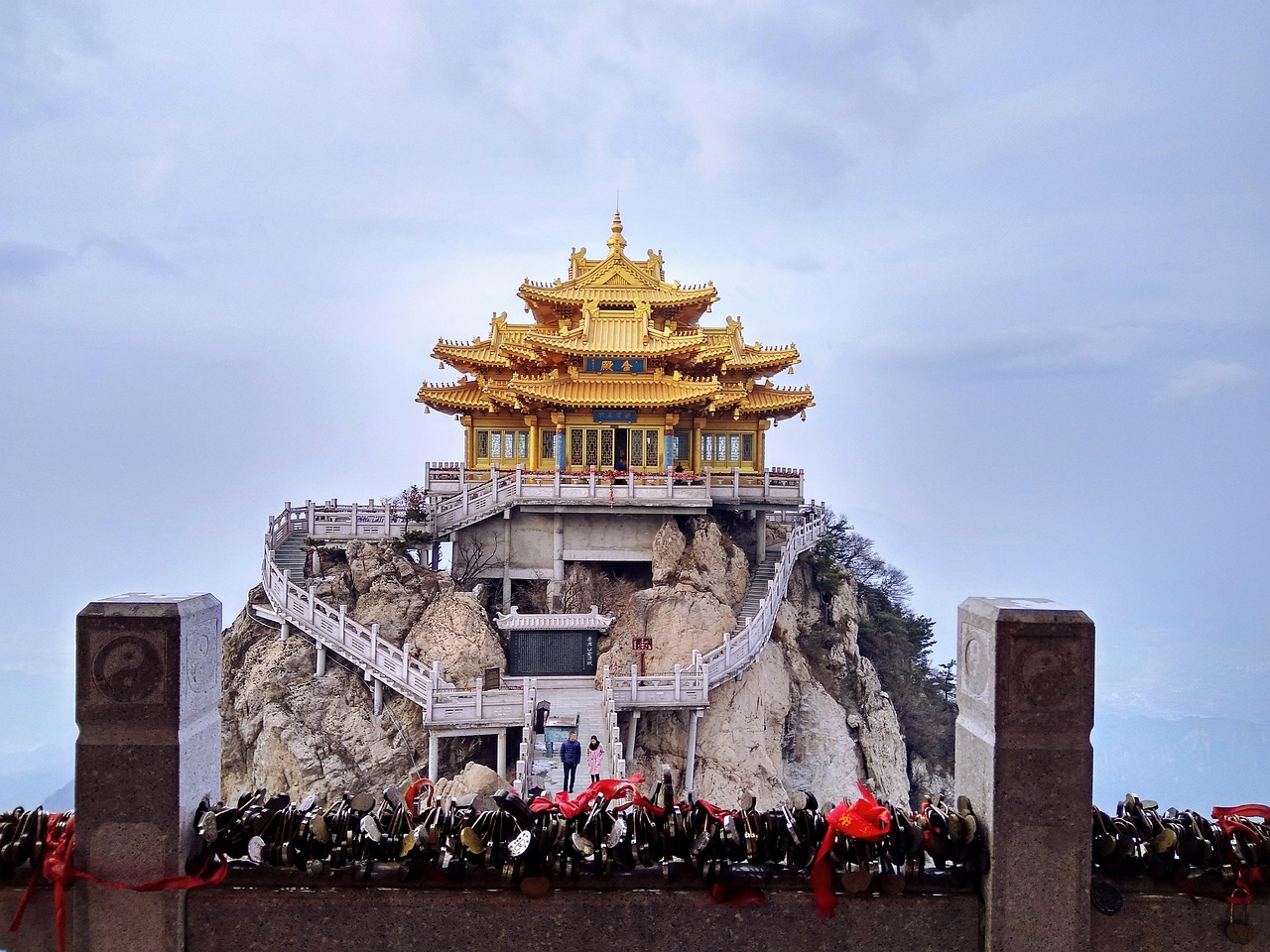 河南省开封市旅游攻略：穿越八朝古都，体验宋文化与现代便利的完美融合
