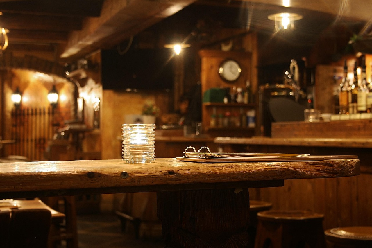 情趣酒店全攻略：预订技巧、隐私安全与氛围营造，让浪漫体验更安心便捷