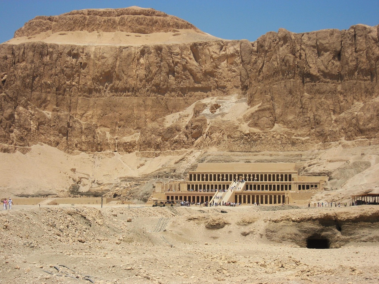卢克索神庙：揭秘古埃及建筑奇迹与宗教仪式，轻松读懂千年文明史