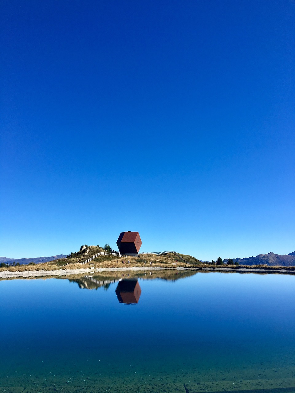 威宁草海旅游攻略：最佳季节、观鸟技巧与生态保护全解析，轻松规划完美旅程