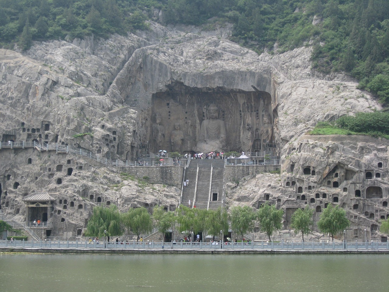 普陀山攻略：轻松规划完美朝圣之旅，避开拥挤享受宁静时光