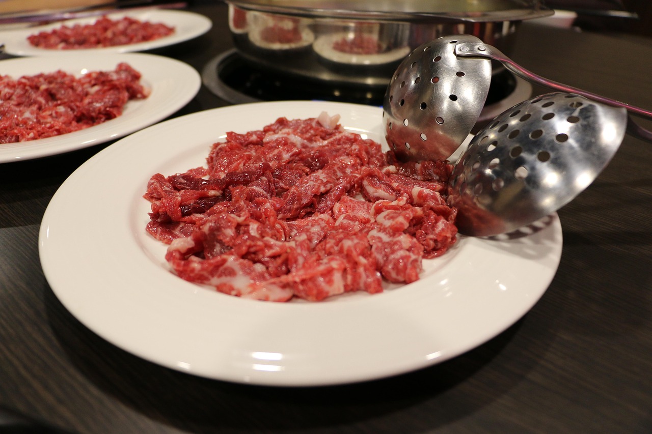 海底捞火锅全攻略：从贴心服务到美食搭配，教你如何享受极致用餐体验