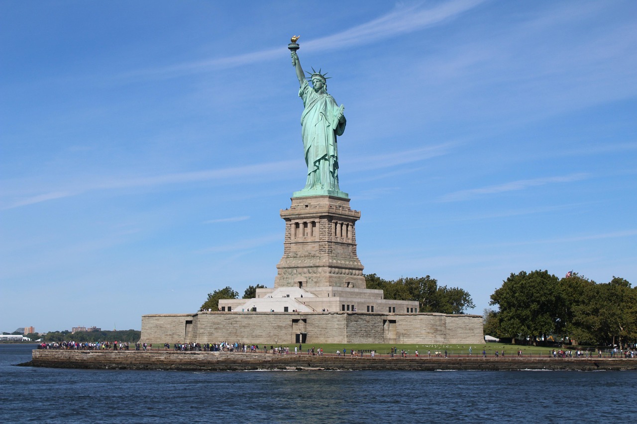 克里米亚共和国旅游攻略：探索黑海明珠的悠闲之旅，体验多元文化与历史遗迹