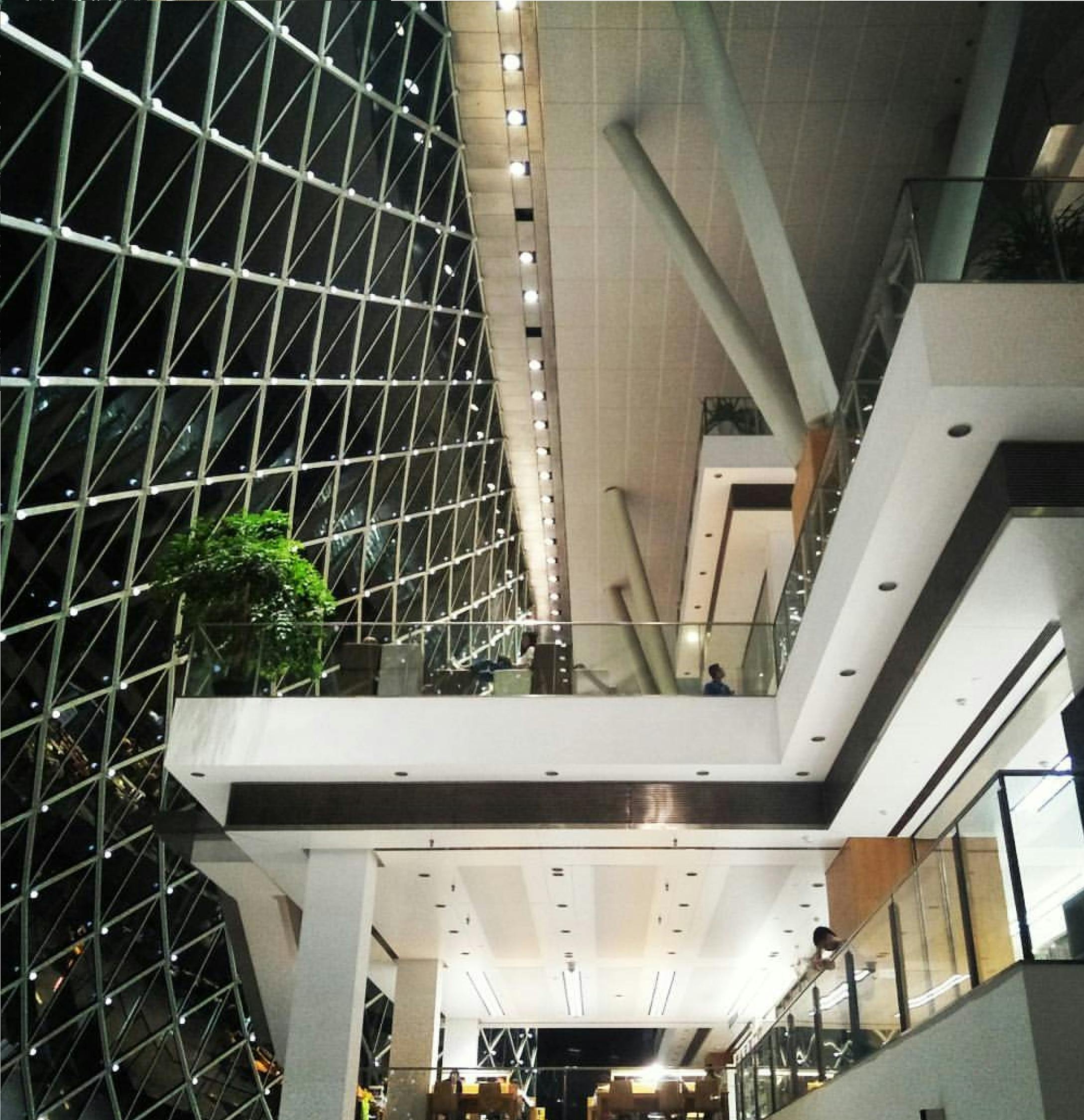深圳小区生活全攻略：从现代高楼到老式社区，揭秘最便捷舒适的居住体验