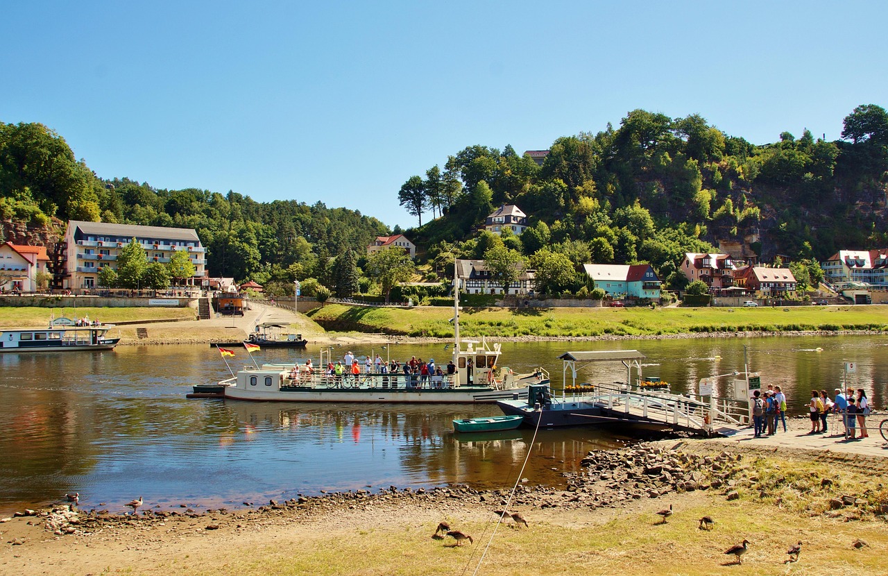 湖北房县旅游攻略：探索历史文化与生态资源，体验便捷快乐之旅