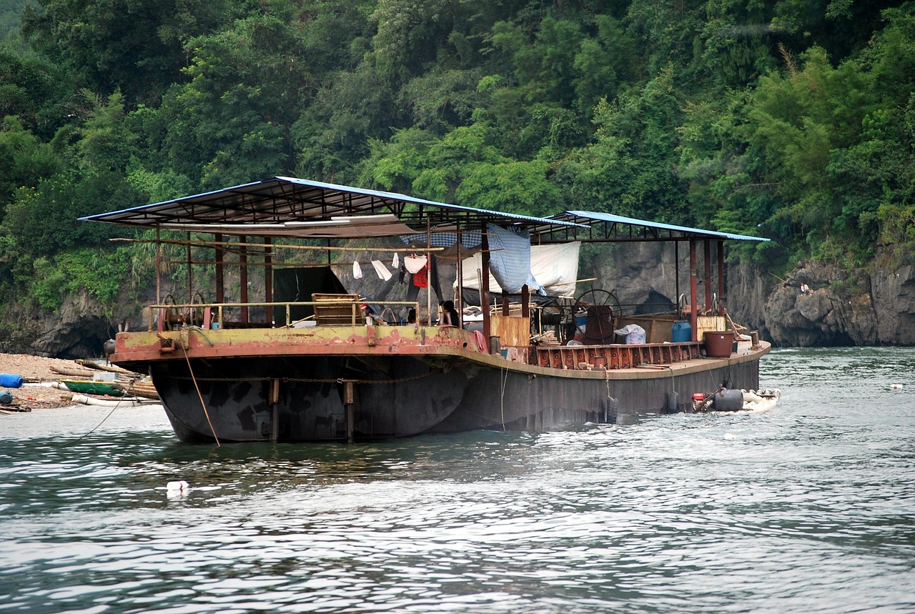黑山天气预报：精准解读地中海气候，助你规划完美旅程避开天气困扰