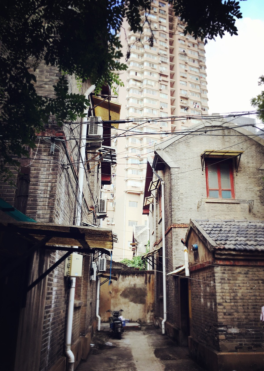 南京灵谷寺游览全攻略：开放时间、门票价格与最佳路线，轻松玩转千年古刹