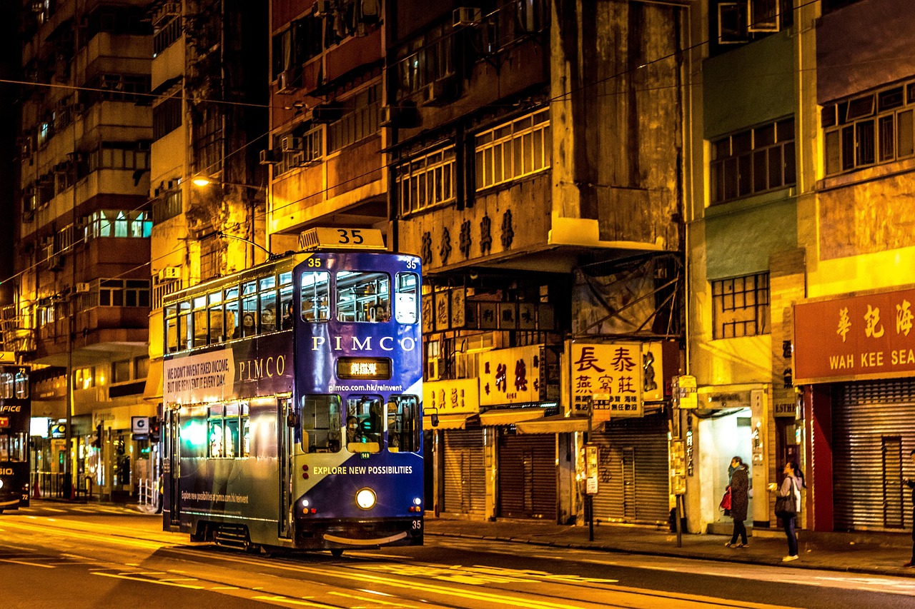 香港假期攻略：避开人潮，轻松规划17天公众假期与特色节庆体验
