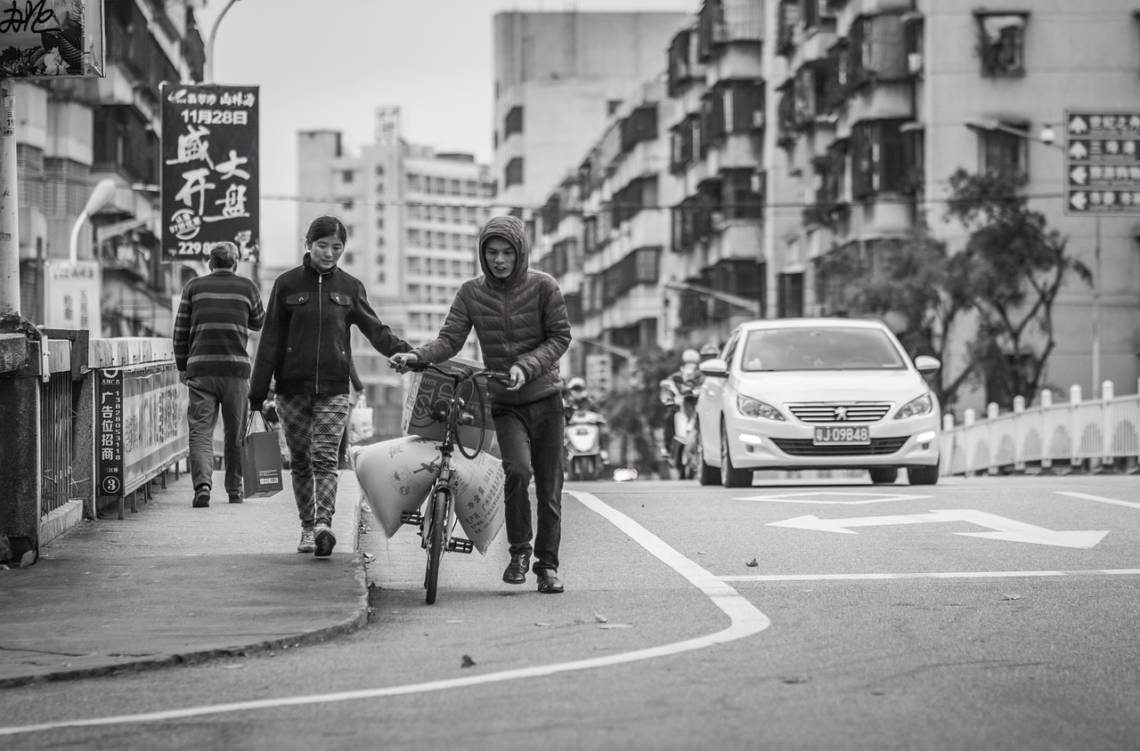 北京青年奋斗指南：从职场迷茫到都市生存的完整心路历程
