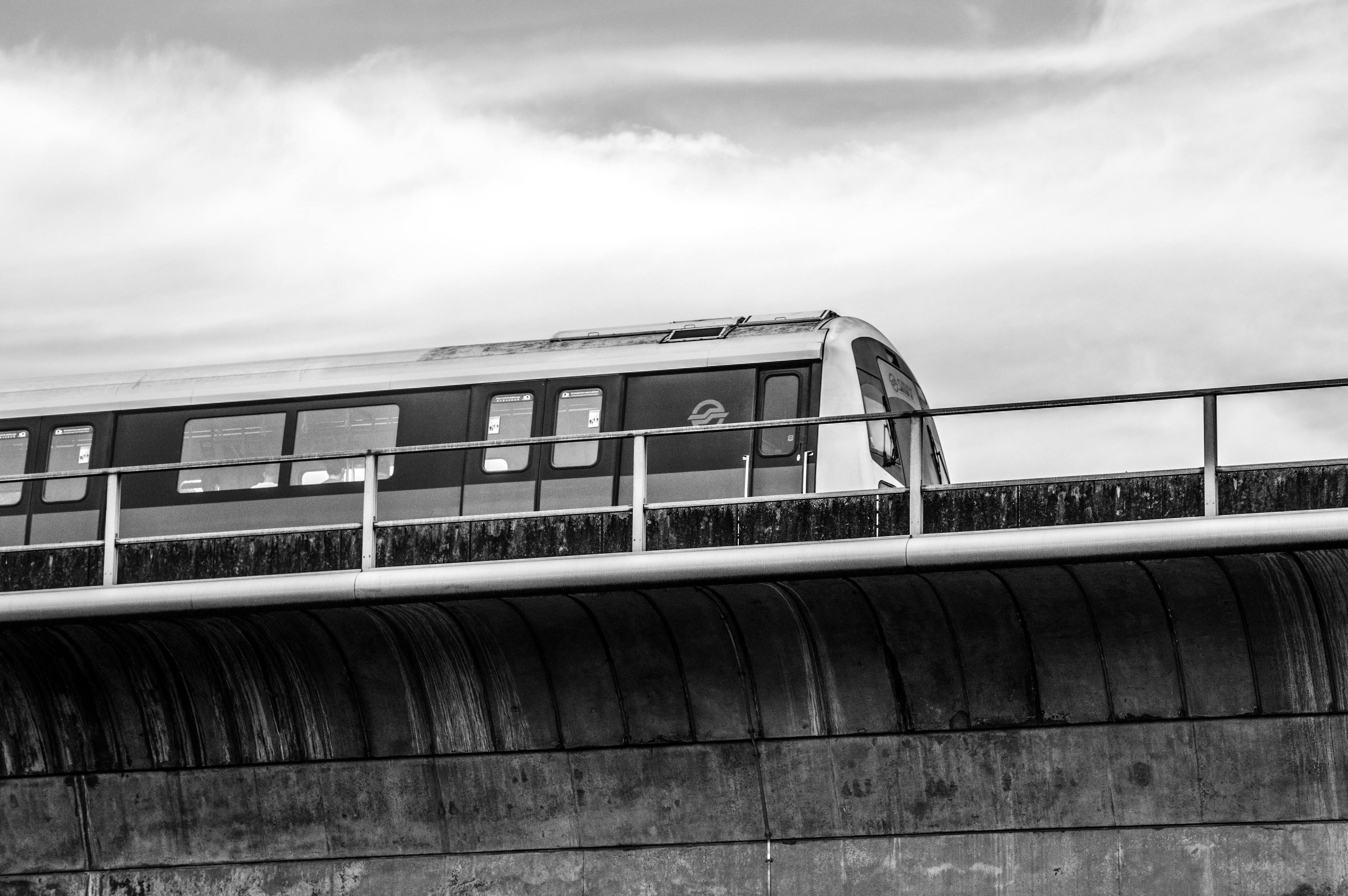 台湾铁路全攻略:轻松规划环岛之旅,享受便捷快乐出行