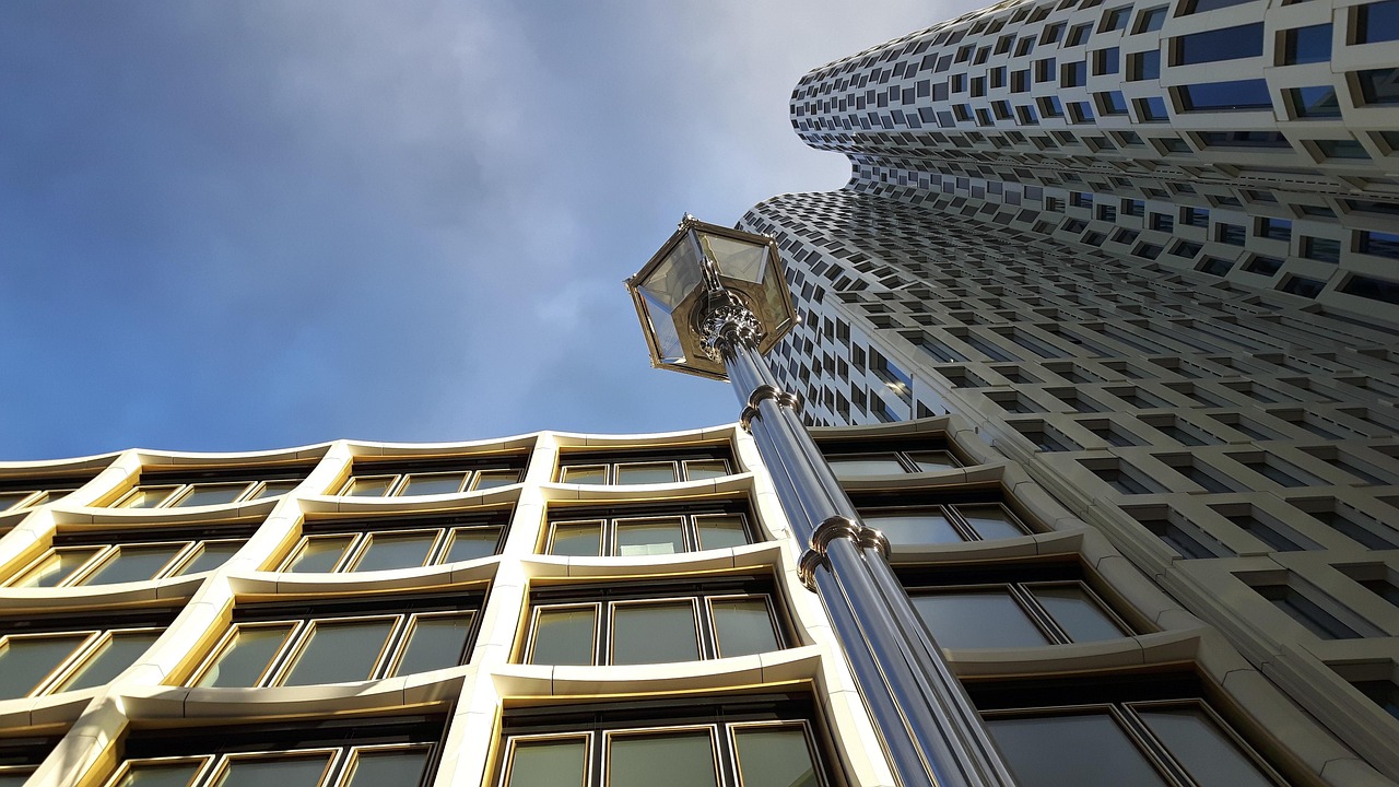 朗豪酒店全攻略：揭秘时尚商务住宿的舒适体验与优惠预订技巧