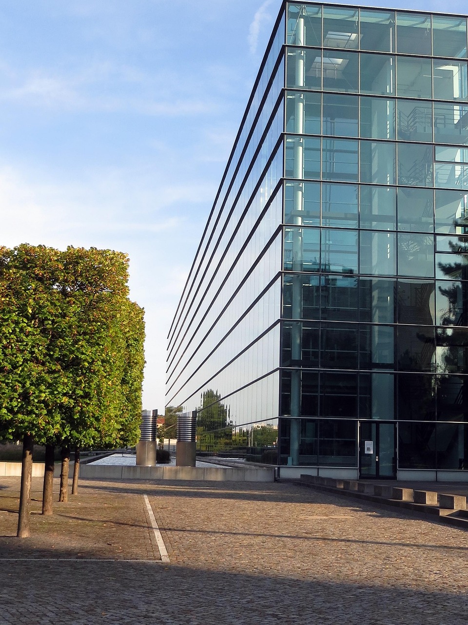 置地广场购物攻略:轻松解锁奢侈品与大众消费区的双重快乐体验