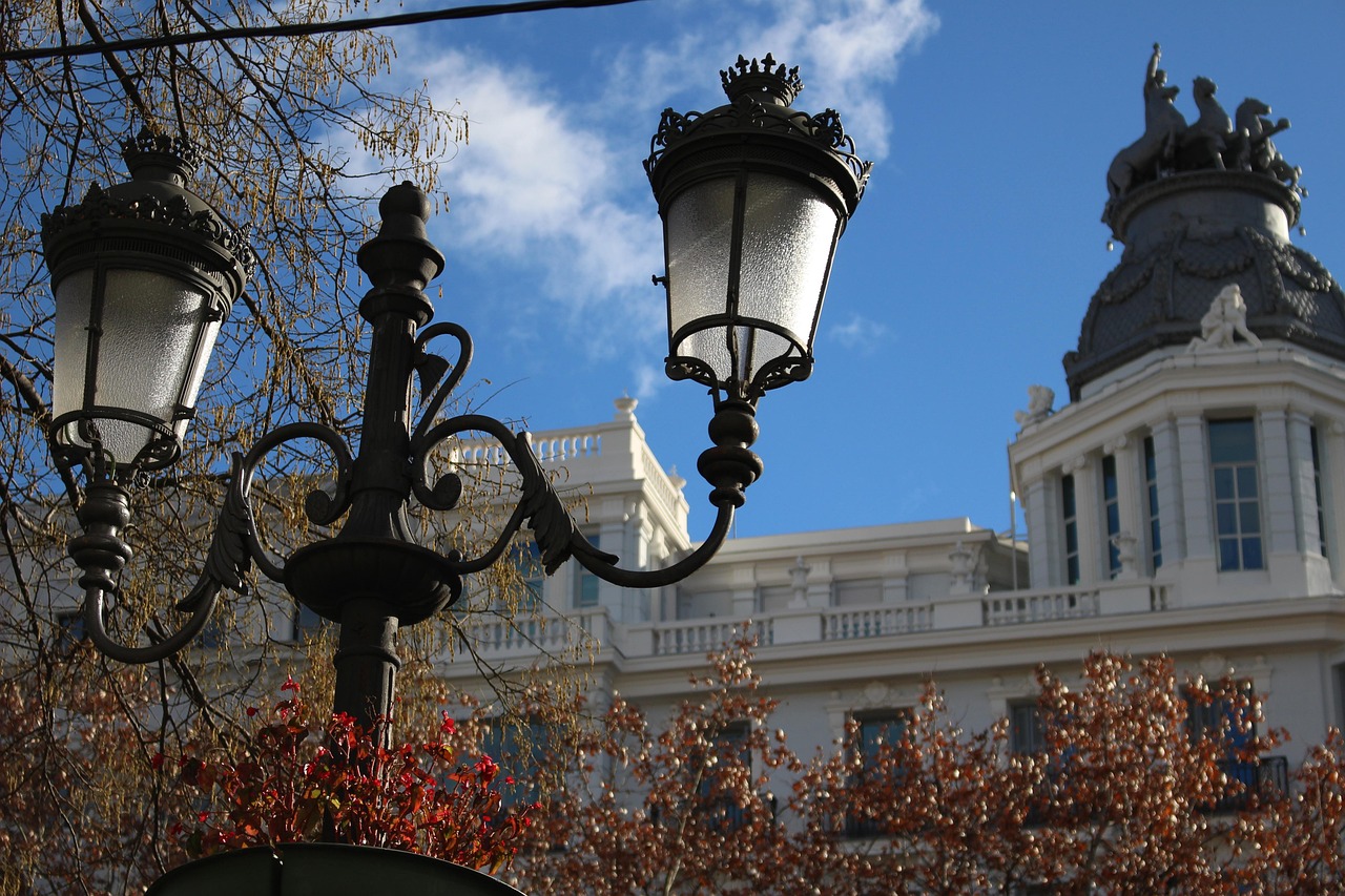 里斯本是哪个国家的？探索葡萄牙首都的迷人魅力与便捷生活