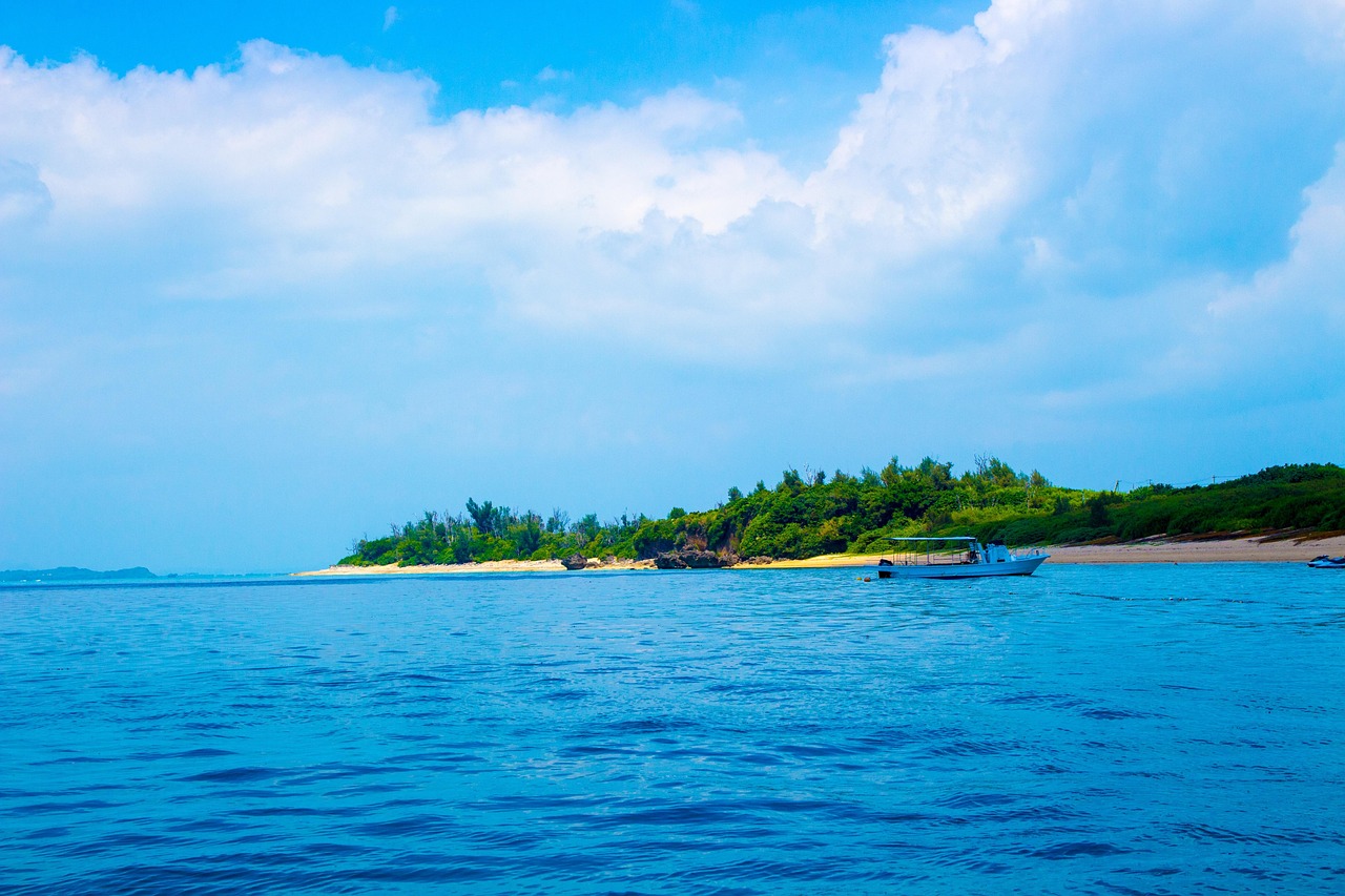 蓝色爱情海旅游攻略:最佳时间、经典线路与省钱技巧,带你轻松玩转浪漫爱琴海