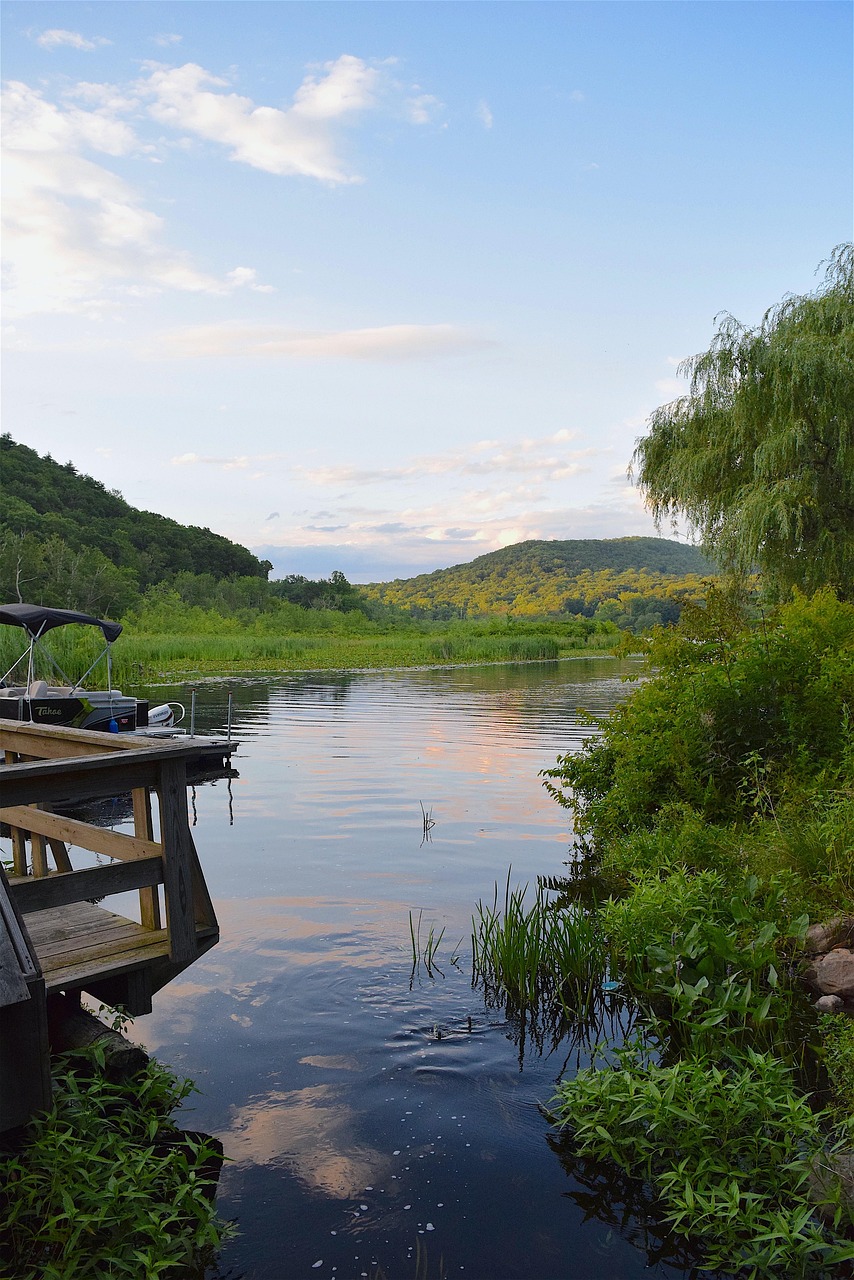 西湖十景是哪十景？完整指南带你轻松游览杭州最美风景